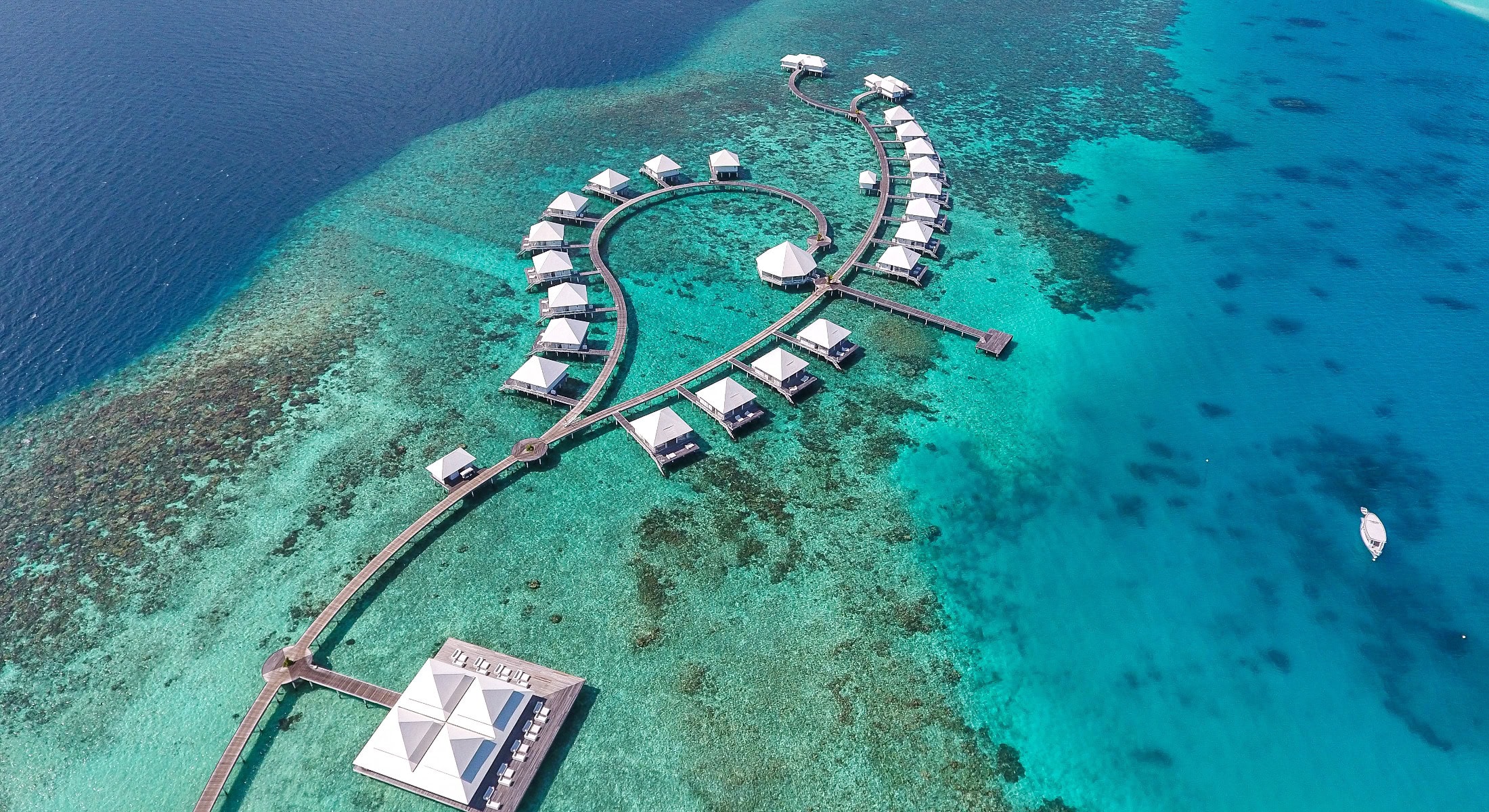 Diamonds Thudufushi
